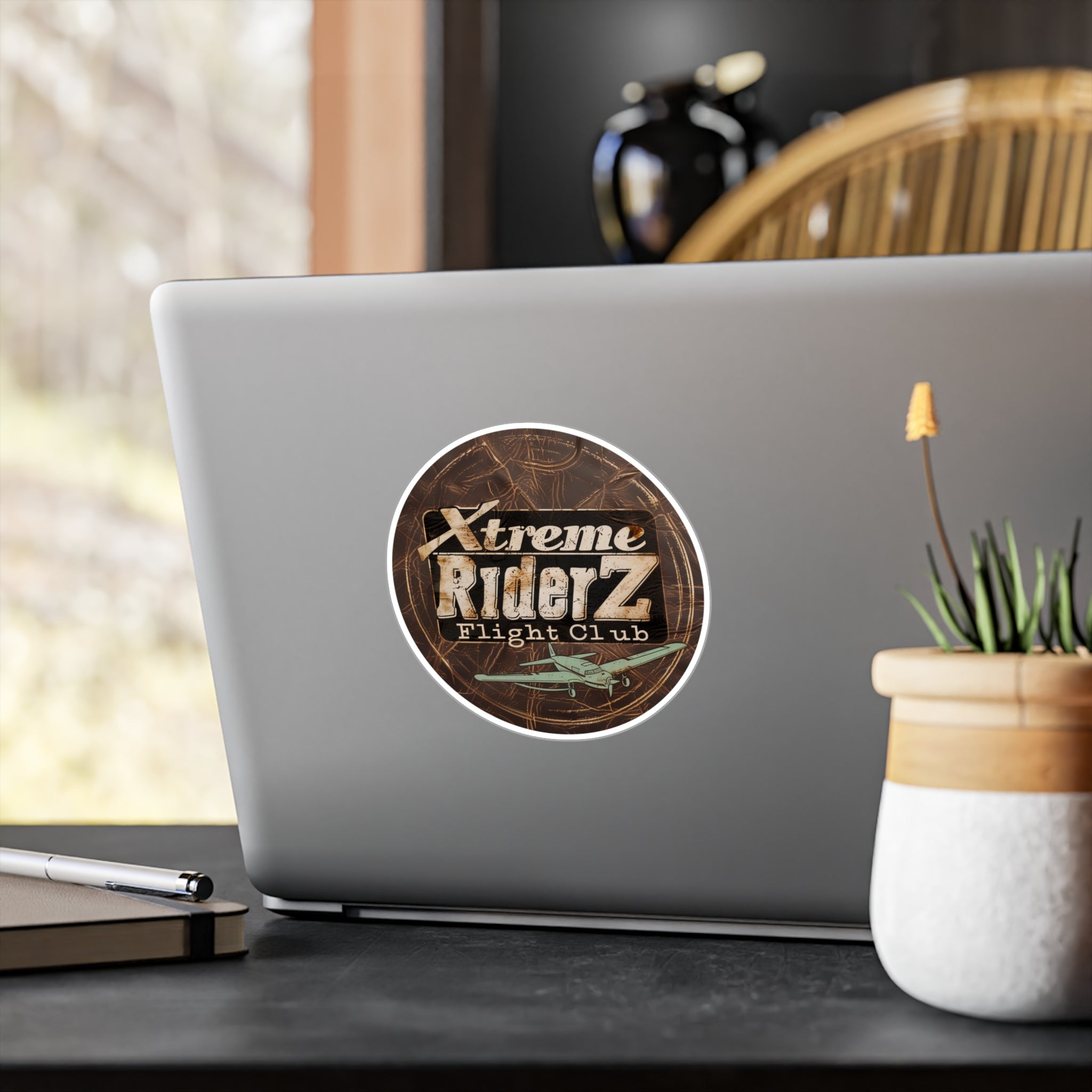 Flight Club Retro Vintage - Xtreme Riderz- Vinyl Decal Round
